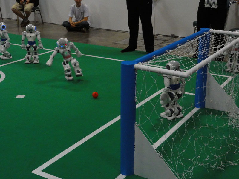 RoboEireann to debut soccer robotics at NUI Maynooth - Innovation ...