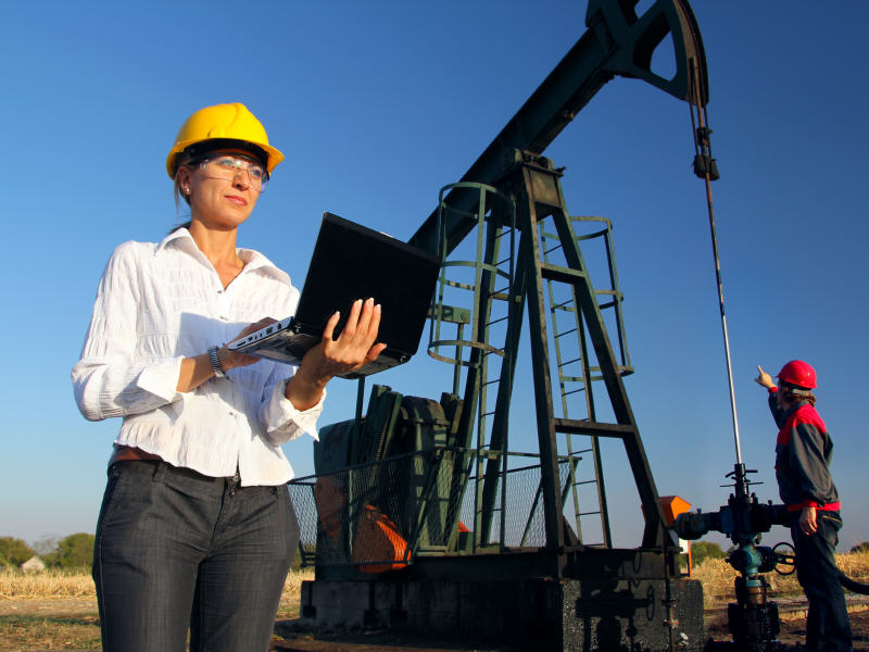 Women land 46pc of new oil industry jobs in US