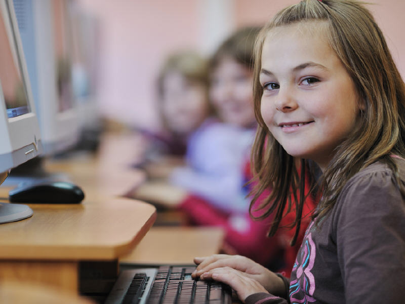 How girls hold themselves back from pursuing computer science (infographic)