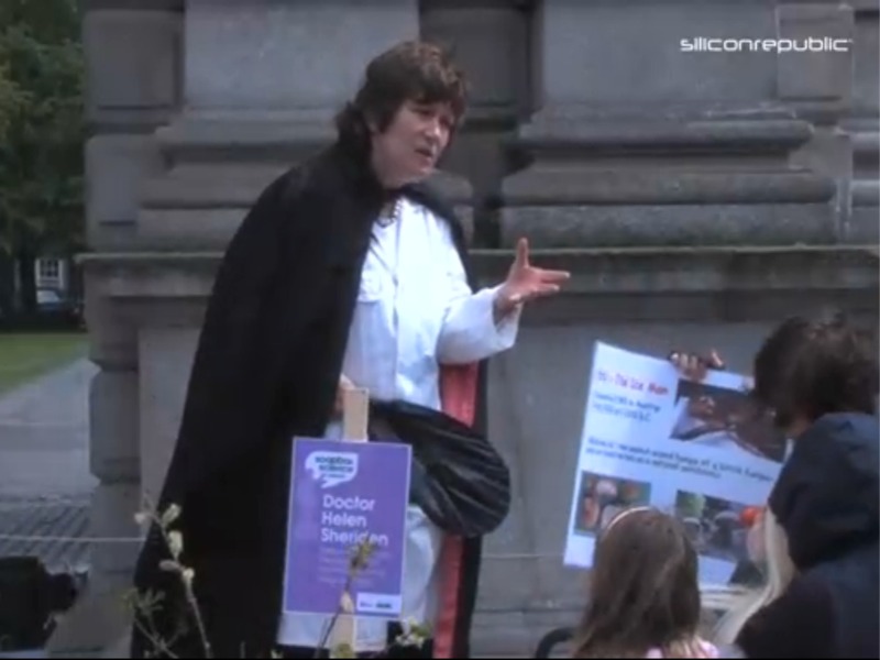 Pharmacist Dr Helen Sheridan at Soapbox Science in Dublin (video)