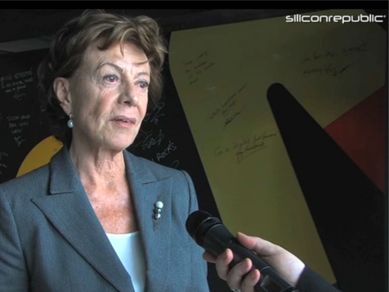 Neelie Kroes: tech offers sexy, fun and well-paid job opportunities for women (video)