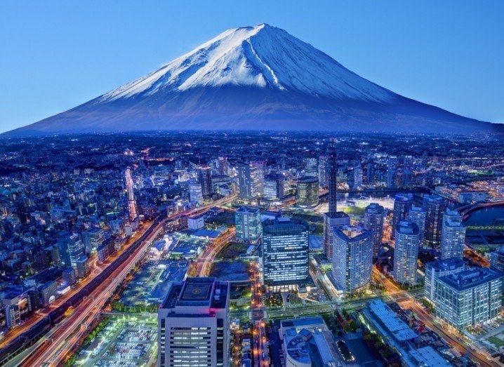 mtfuji-yokahama-shutterstock