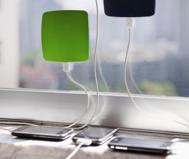 8 cool phone chargers – solar xdmodocharger