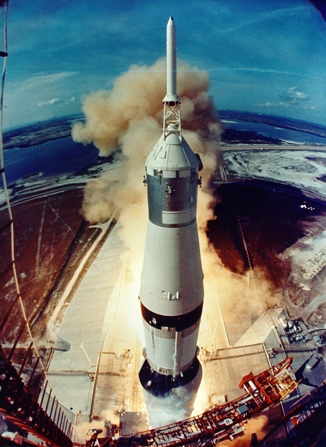 Apollo 11 photos Saturn V takeoff