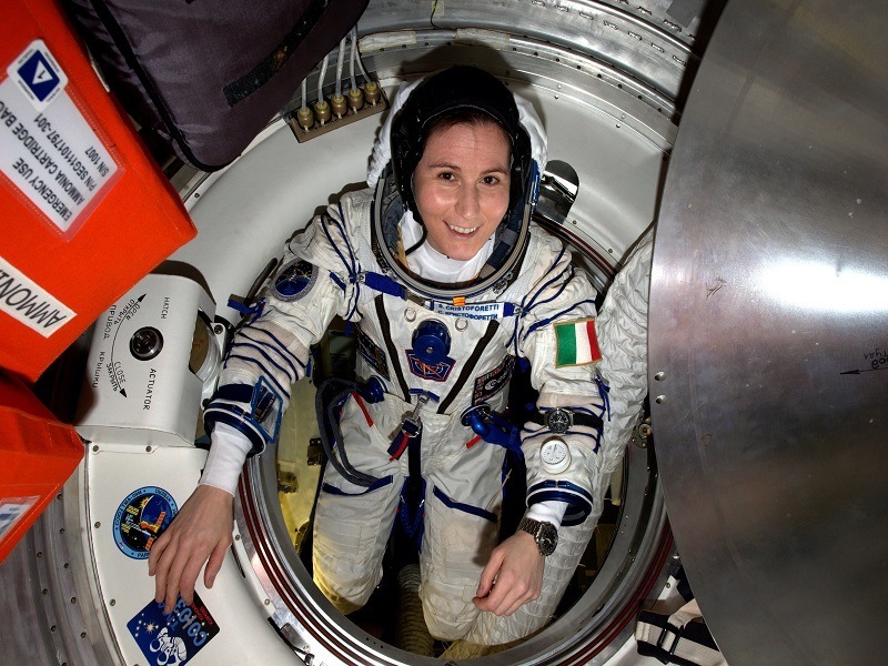 7 women in space you need to follow on Twitter