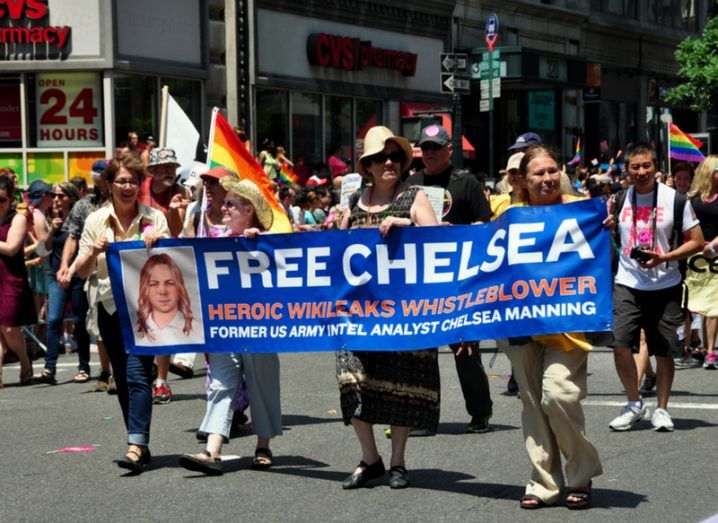 Obama grants Wikileaks whistleblower Chelsea Manning her freedom