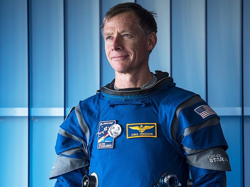 The New Boeing Blue Spacesuit To Be Used By Nasa Is Straight Out Of Sci-fi