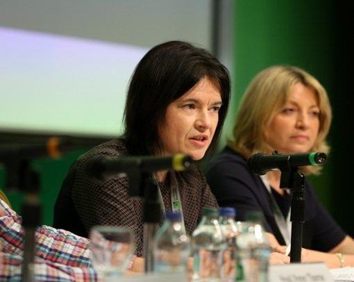 Dr Áine Ryall speaking from a table as a member of the Citizens’ Assembly.