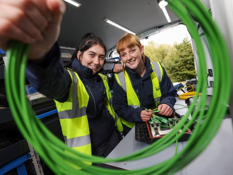 Eir's gigabit fibre roll-out hits milestone of 900,000 premises