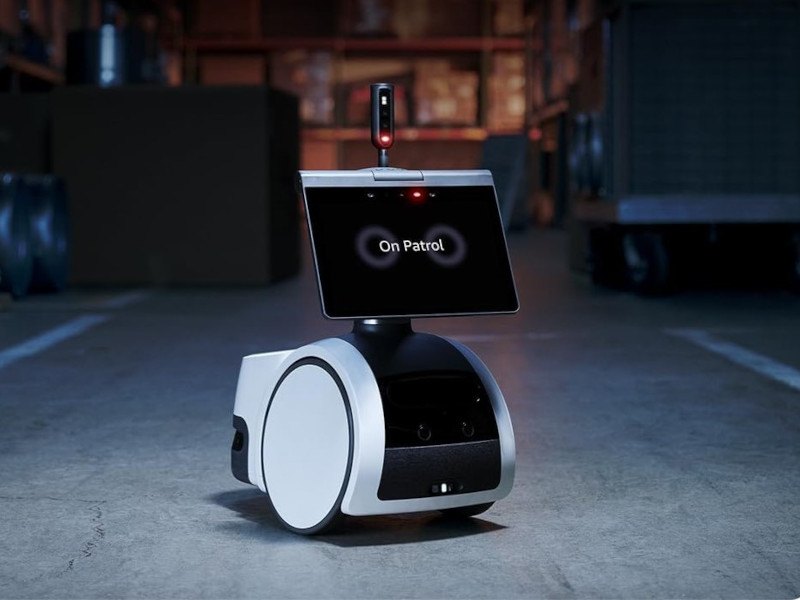 Amazon Astro for Business robot.