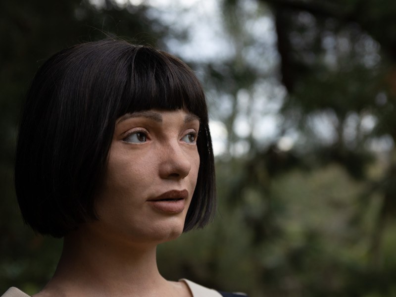 Portrait shot of Ai-Da, the world's first humanoid robot artist.