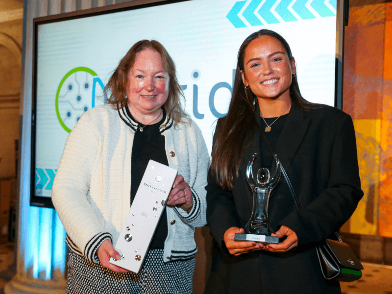 Anna Marie Turley presents Orla O'Neil from Cytidel with the award.