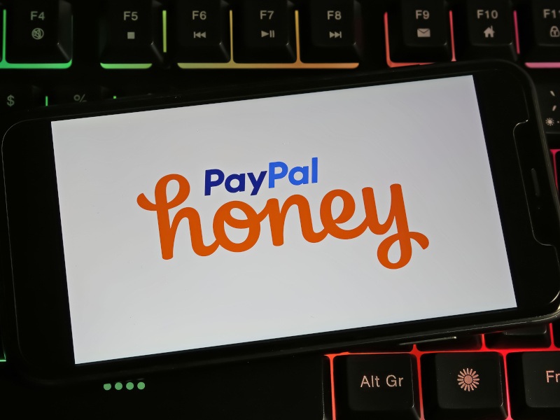 PayPal Honey logo on a smartphone.